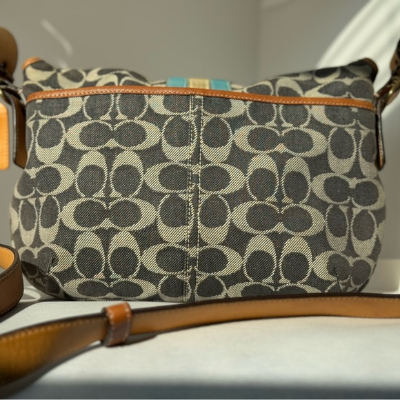 Coach crossbody - Picture 3 of 5
